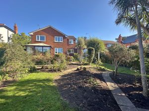 Photo 7- click for photo gallery